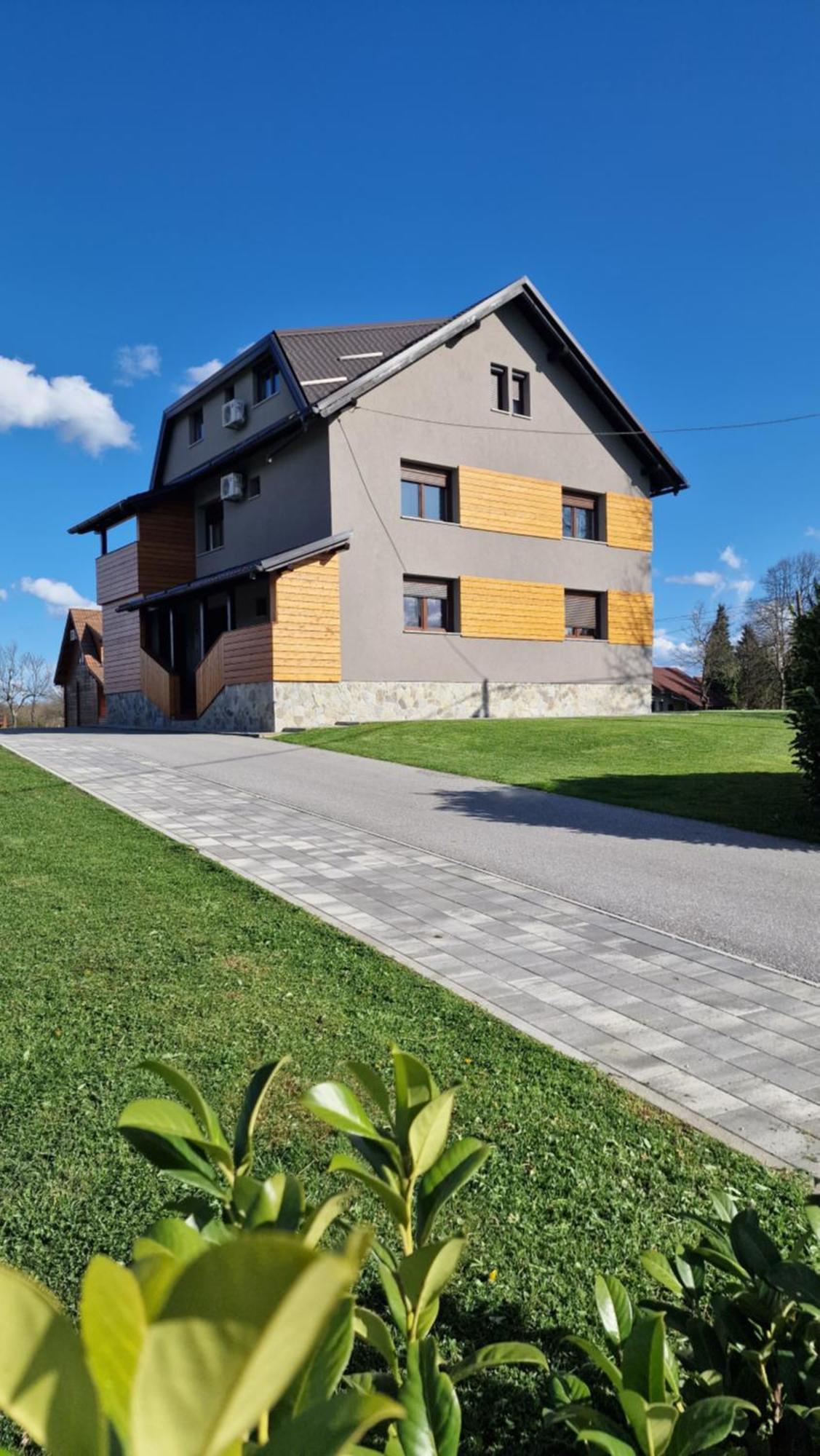 4 Seasons Guest House Rakovica Eksteriør bilde